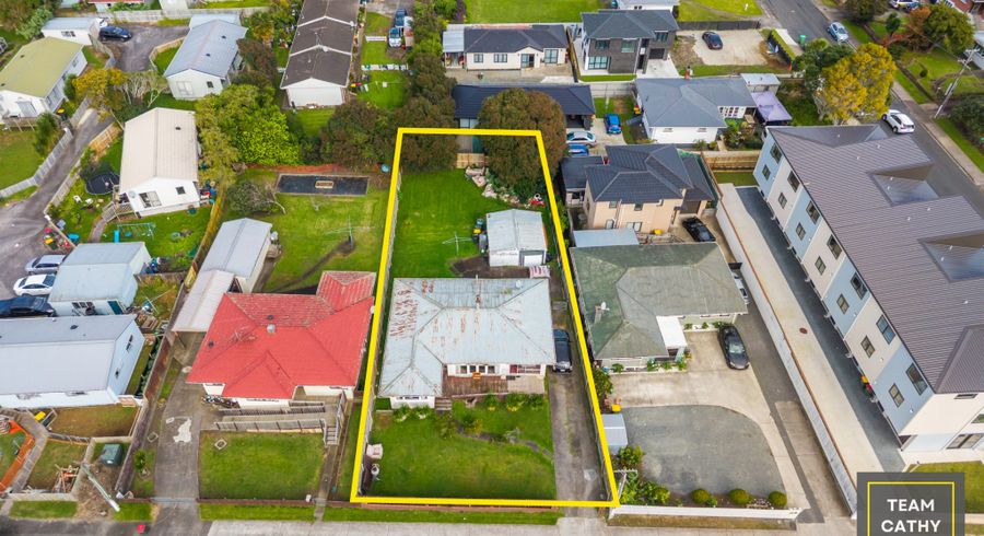  at 5 Balfour Road, Manurewa, Auckland