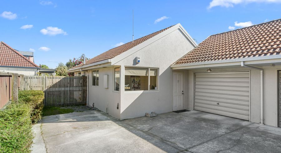  at 4/2 Broadbent Street, Riccarton, Christchurch
