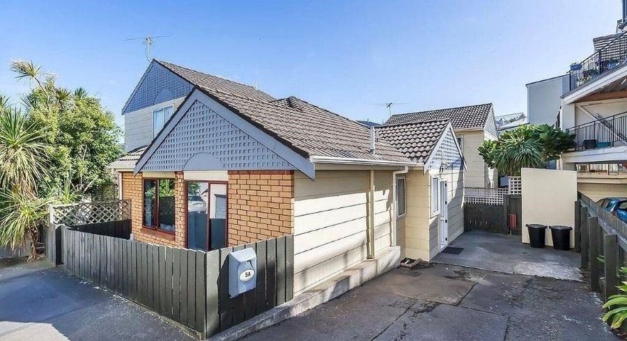  at 5A Duke Street, Mount Victoria, Wellington, Wellington