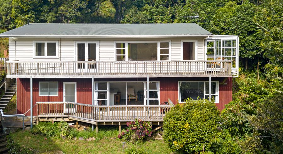  at 11 Churchill Drive, Wilton, Wellington
