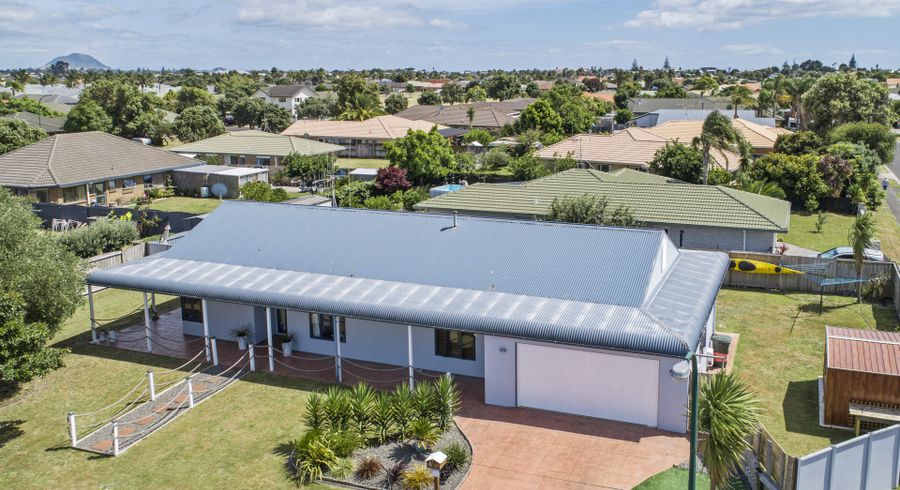  at 5 Dune Avenue, Papamoa Beach, Papamoa