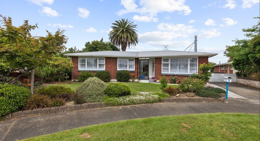  at 5 Tingey Place, Awapuni, Palmerston North