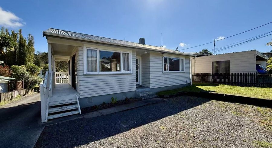  at 23 Lauderdale Road, Birkdale, North Shore City, Auckland