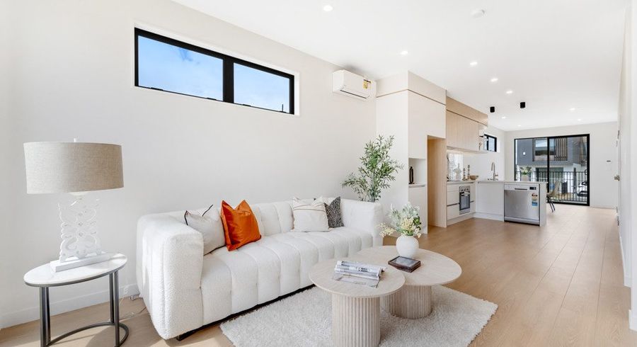  at 2/55 Tahetoka Street, Westgate, Waitakere City, Auckland
