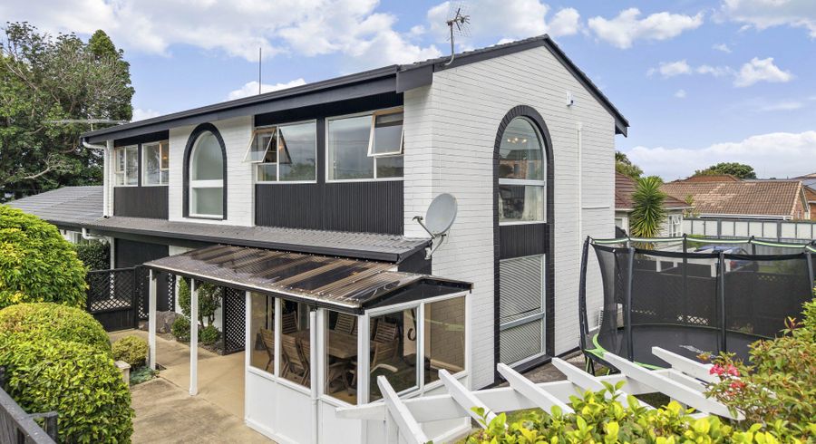  at 1/303 Point Chevalier Road, Point Chevalier, Auckland City, Auckland