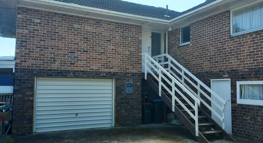  at 2/21 Richardson Road, Mount Albert, Auckland City, Auckland