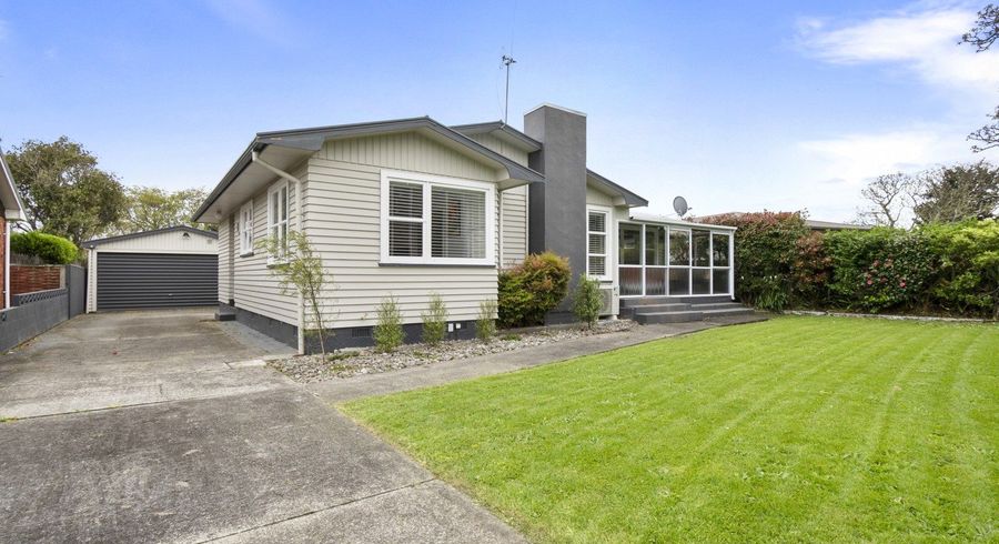  at 6 Ruha Street, West End, Palmerston North, Manawatu / Whanganui