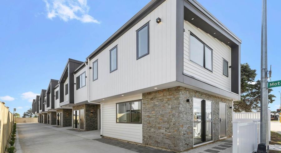  at Lot 5/1 Great South Road, Papatoetoe, Manukau City, Auckland