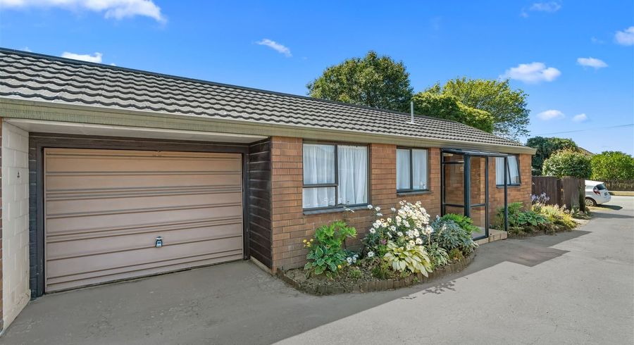  at 1/25 Withells Road, Avonhead, Christchurch