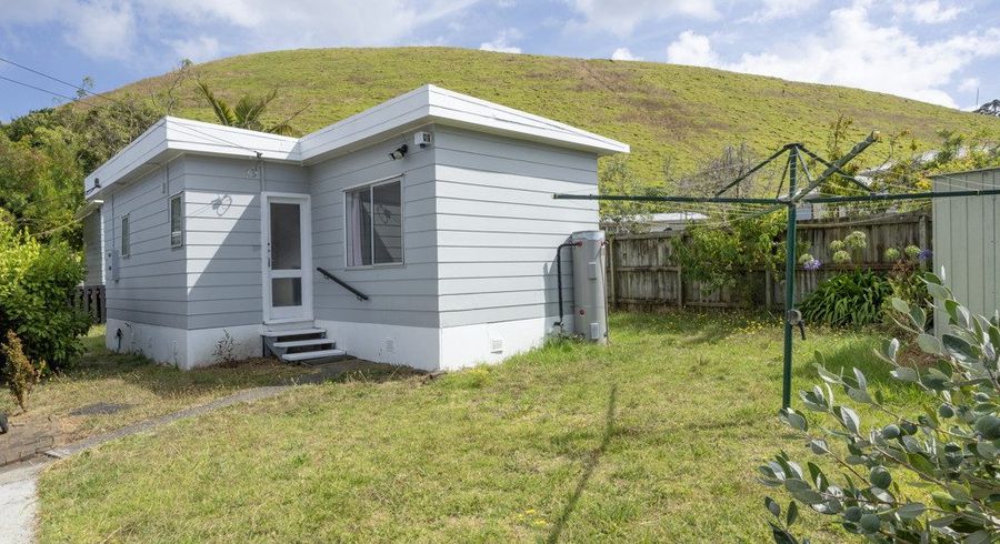  at 2/32 Kapuka Road, Mangere Bridge, Manukau City, Auckland