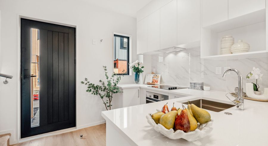  at 2/1F Rosyth Avenue, Bayswater, North Shore City, Auckland