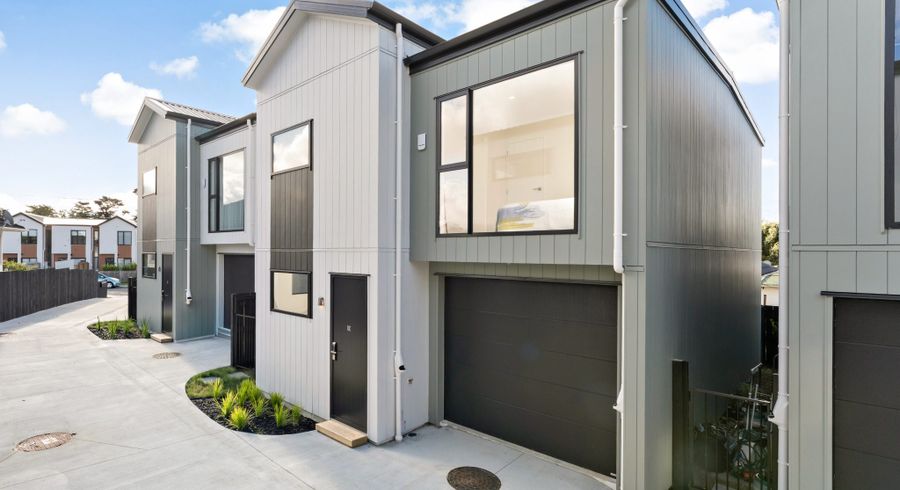  at 10C Serjeant Street, Henderson, Waitakere City, Auckland