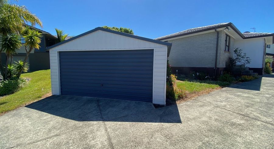  at 15 Foyle Place, Glendene, Waitakere City, Auckland