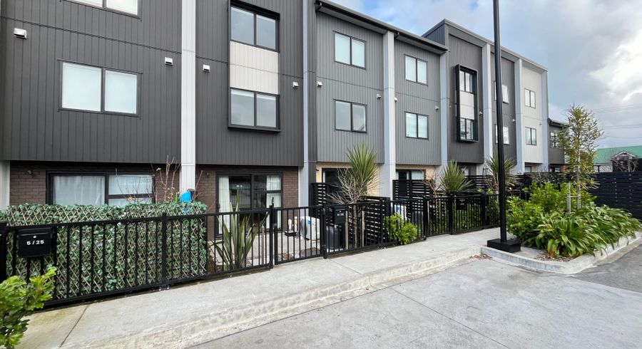  at 6/25 Jabuka Street, Glen Eden, Waitakere City, Auckland