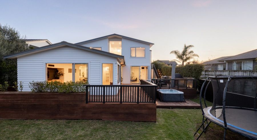  at 64 Utopia Park Heights, Welcome Bay, Tauranga