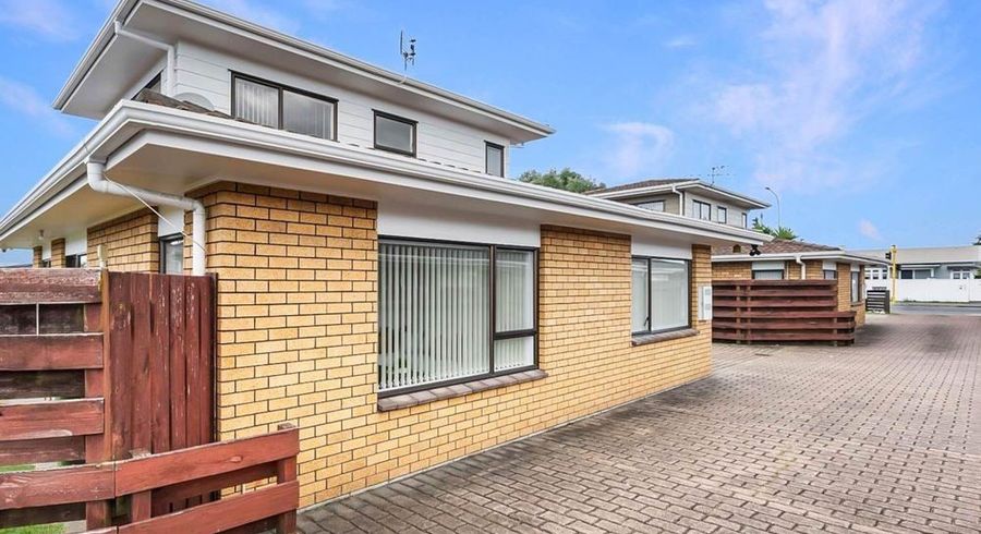  at 2/126 Carruth Road , Papatoetoe, Manukau City, Auckland