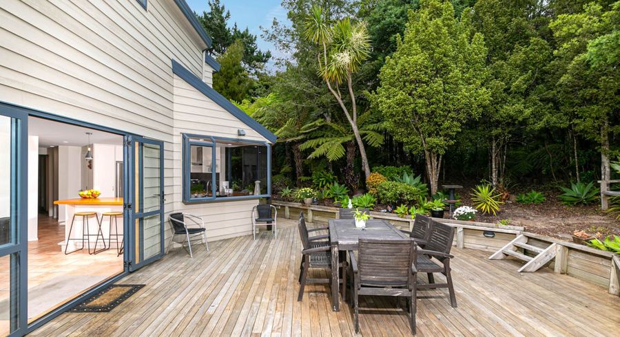  at 12 Rimu Rise, Albany, Auckland