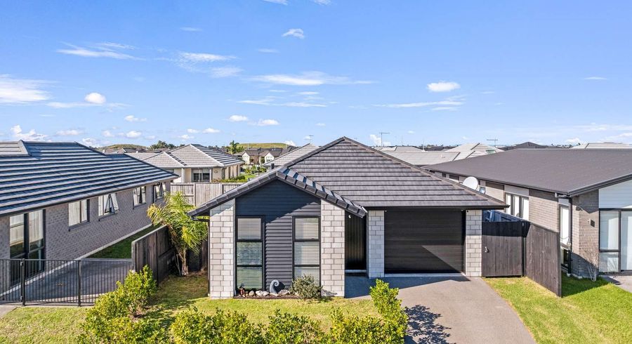  at 8 Wawai Drive, Papamoa Beach, Papamoa