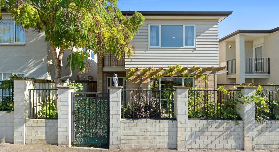  at 218 Murphys Road, Flat Bush, Manukau City, Auckland