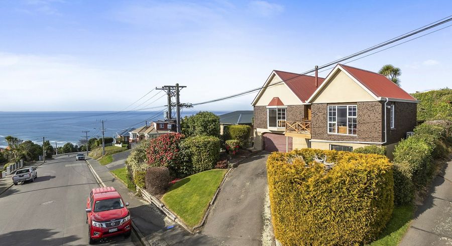  at 19 Earls Road, Saint Clair, Dunedin, Otago