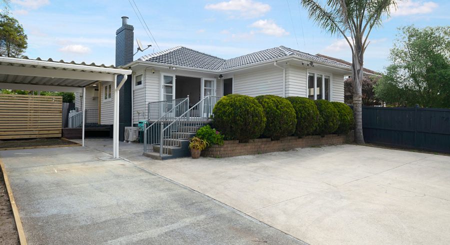 at 2 Nile Road, Kelston, Auckland