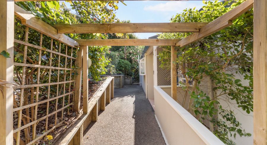  at 140 Exmouth Road, Northcote, North Shore City, Auckland