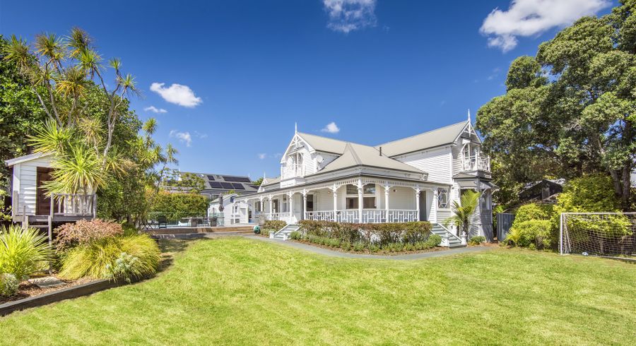 at 52 Stanley Point Road, Stanley Point, Auckland
