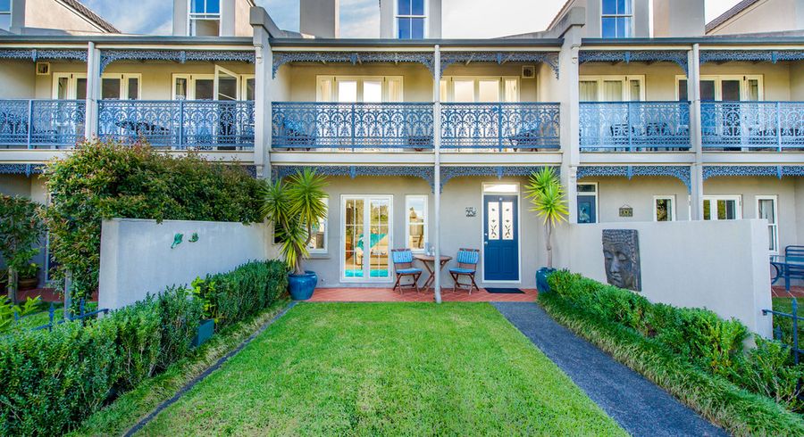  at 10 Leneford Drive, East Tamaki, Auckland