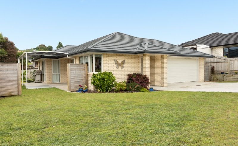  at 50 Fairfax Crescent, Pyes Pa, Tauranga