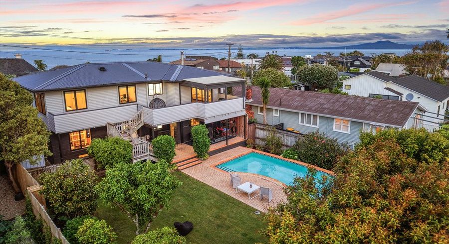  at 48 Gulf View Road, Murrays Bay, North Shore City, Auckland