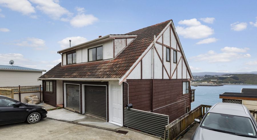  at 81 Harbour View Road, Northland, Wellington