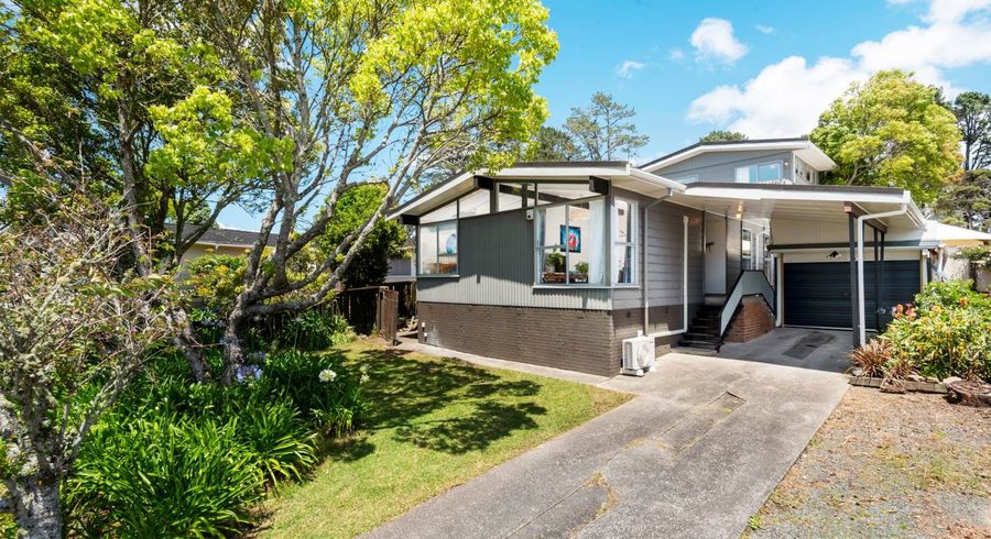  at 17 Allington Road, Massey, Waitakere City, Auckland
