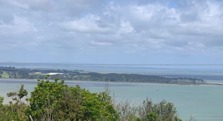  at Hillsborough, Auckland City, Auckland