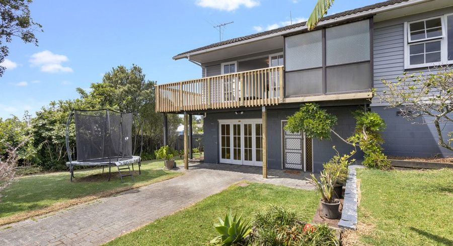  at 1/39 Butterworth Drive, Glendene, Auckland