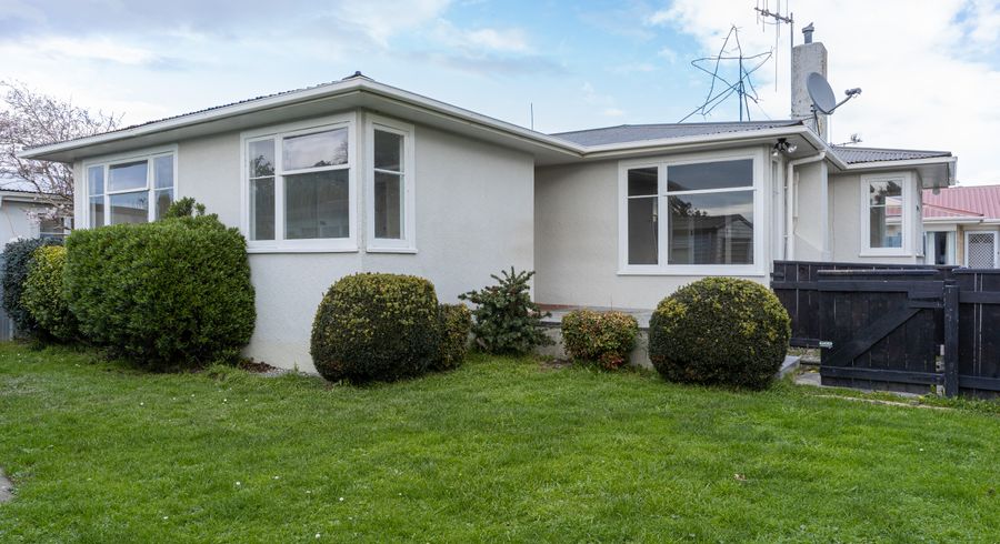  at 20 Stephens Crescent, Highbury, Palmerston North