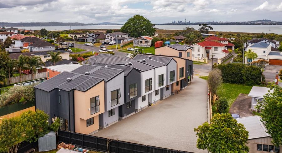  at 5/442 Old Te Atatu Road, Te Atatu Peninsula, Waitakere City, Auckland