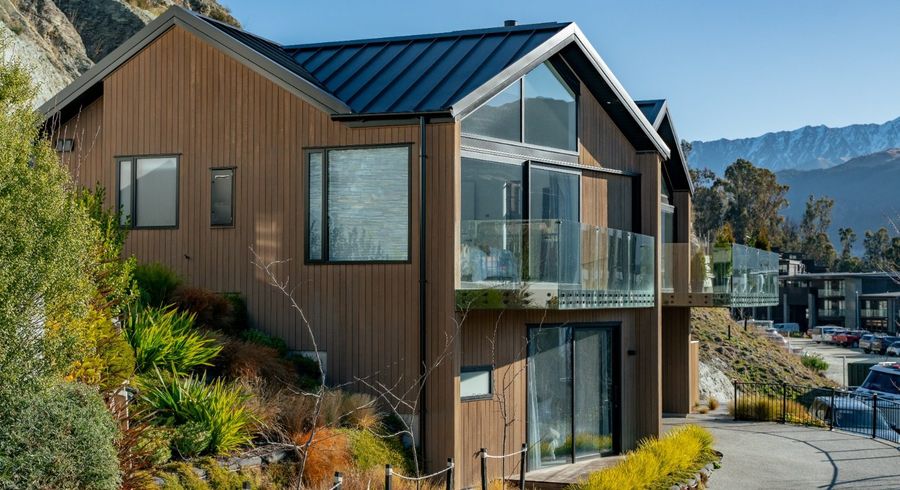  at 4 Old Homestead Place, Kelvin Heights , Queenstown