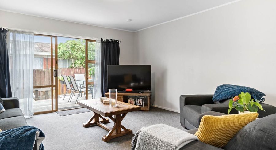  at 2/34 Latham Avenue, Pakuranga, Auckland