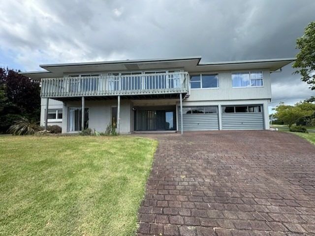 at 63 Bramley Drive, Farm Cove, Manukau City, Auckland