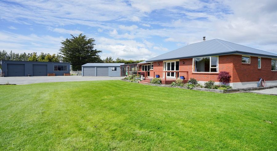  at 381 Bay Road, West Plains