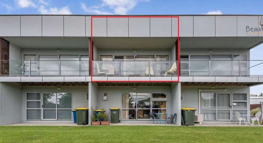  at 15 Lovell Court, Rosedale, North Shore City, Auckland