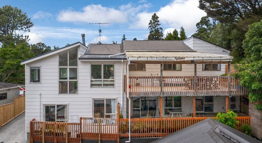  at 5 Saddleback Rise, Murrays Bay, North Shore City, Auckland