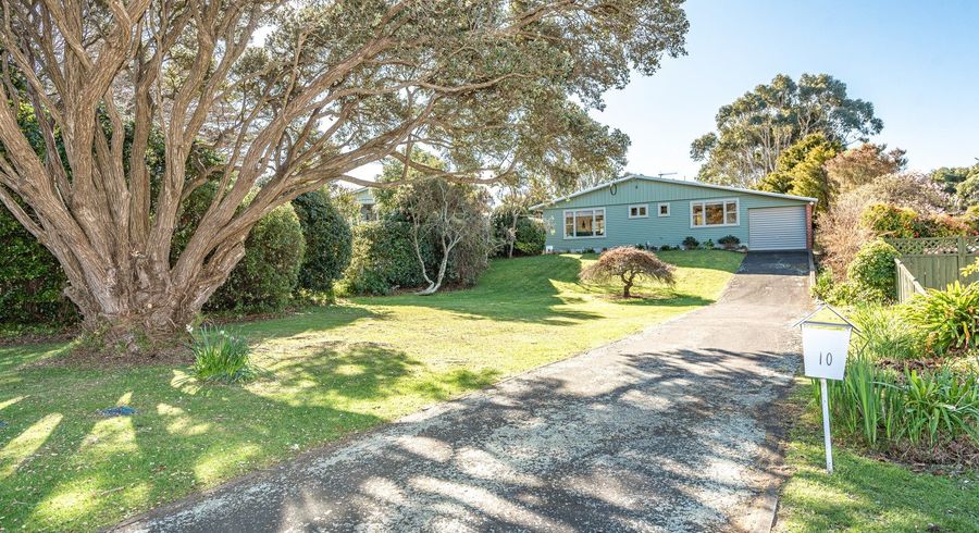  at 10 Eaton Crescent, Otamatea, Whanganui