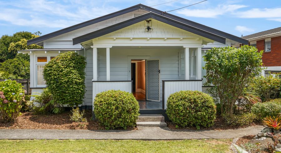  at 110 Lynwood Road, New Lynn, Auckland