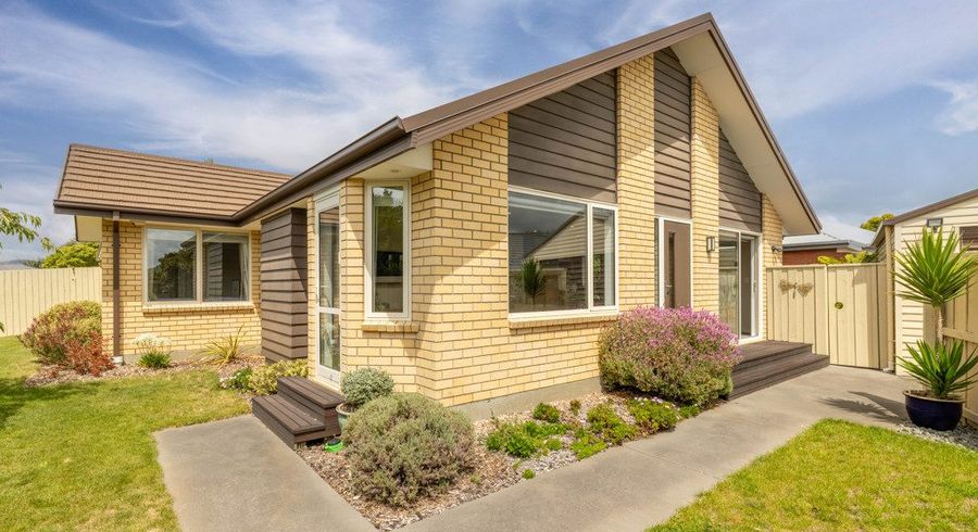  at 1/27 Kirsten Place, Parklands, Christchurch