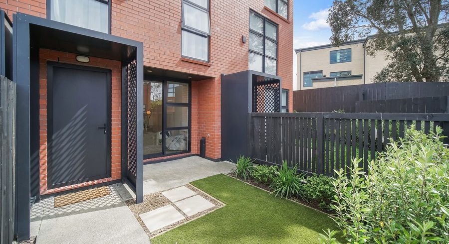 at 11 Puhua Lane, Mount Roskill, Auckland City, Auckland
