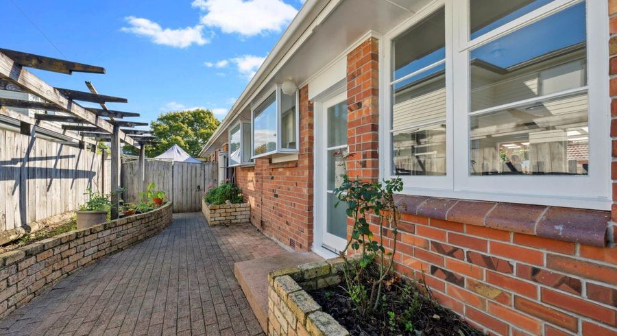  at 2/50 Ferndale Road, Mount Wellington, Auckland City, Auckland
