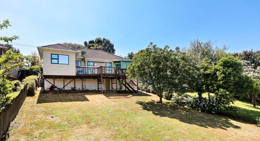  at 15 Simmonds Avenue, Mount Roskill, Auckland