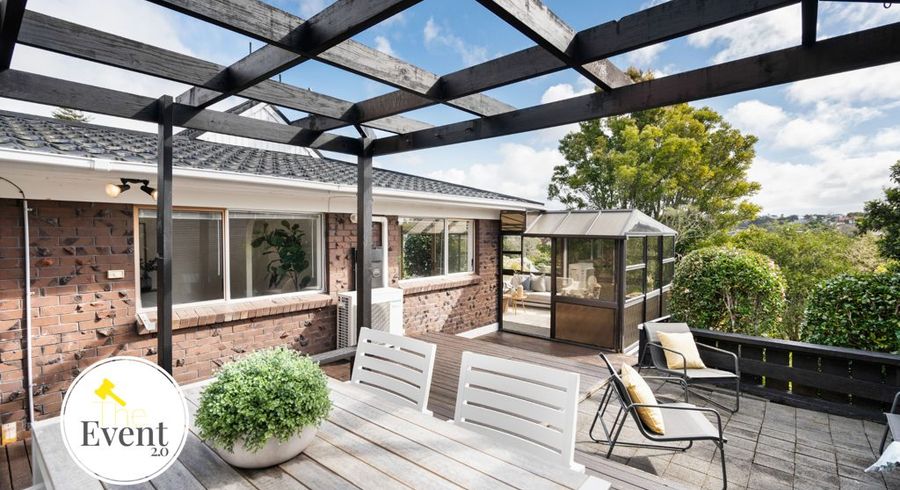  at 1/12 Hollyhock Place, Browns Bay, Auckland
