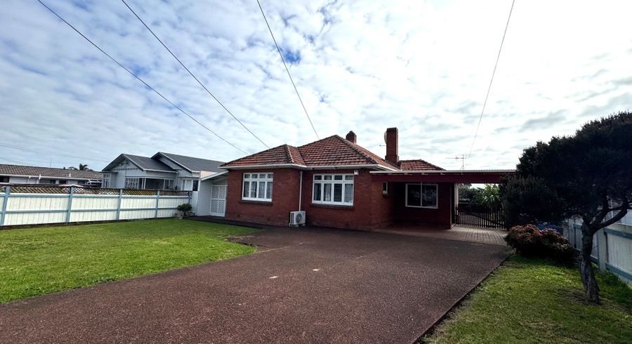 at 17 Jasper Avenue, Mount Roskill, Auckland